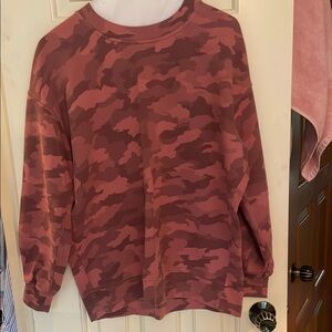 Lululemon Women’s Pink Camo Sweatshirt
